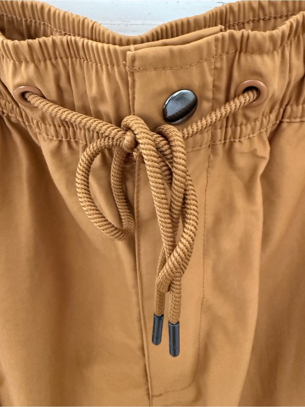 NWT JORDAN Men’s flight Woven Pocket Sports in Mustard - Picture 5 of 8